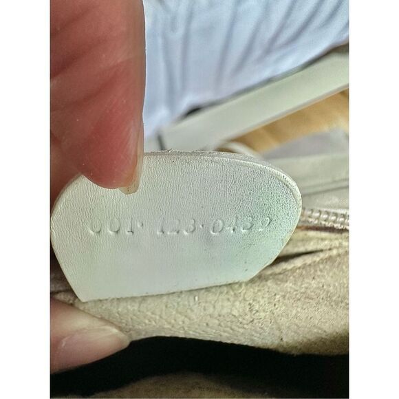 Gucci Cream Crossbody Bag - Picture 12 of 16